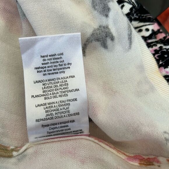 Lightweight Leo Guy Beaded and Sequin Cardigan Size M/L (French 6) - Picture 10 of 12